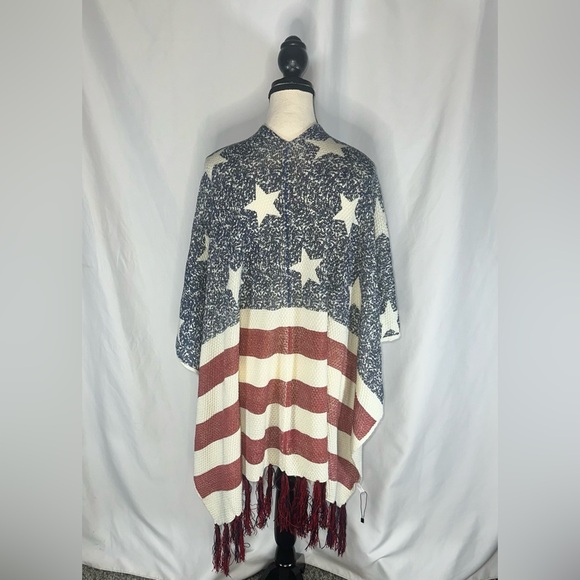 Patriotic America Poncho Wrap Scarf USA Stars Stripes NWT United States July 4th - Picture 3 of 7